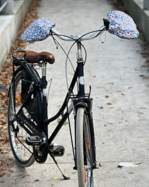 Mittske Blue red tiles